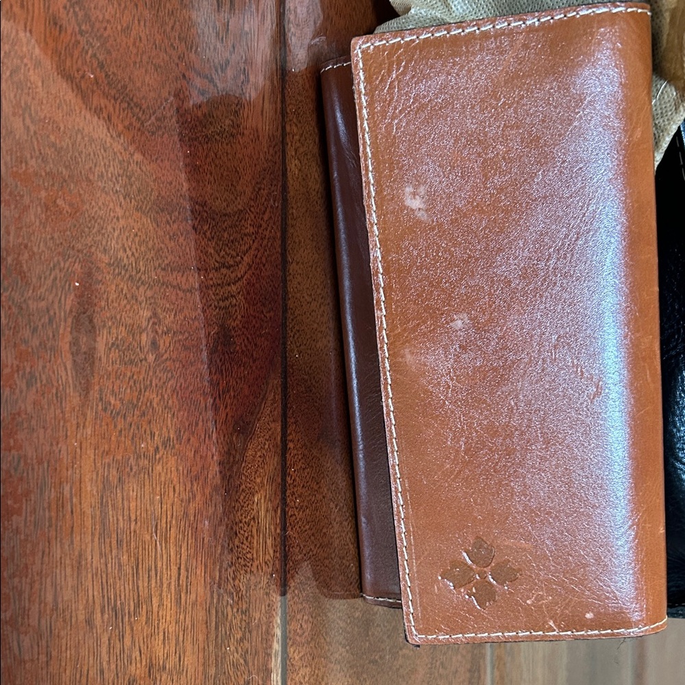 Patricia Nash Tan Leather Wallet